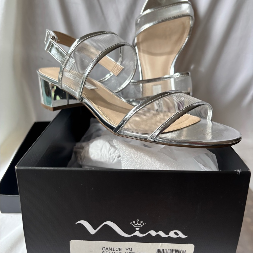 Nina Women's Metallic Silver Sandals
